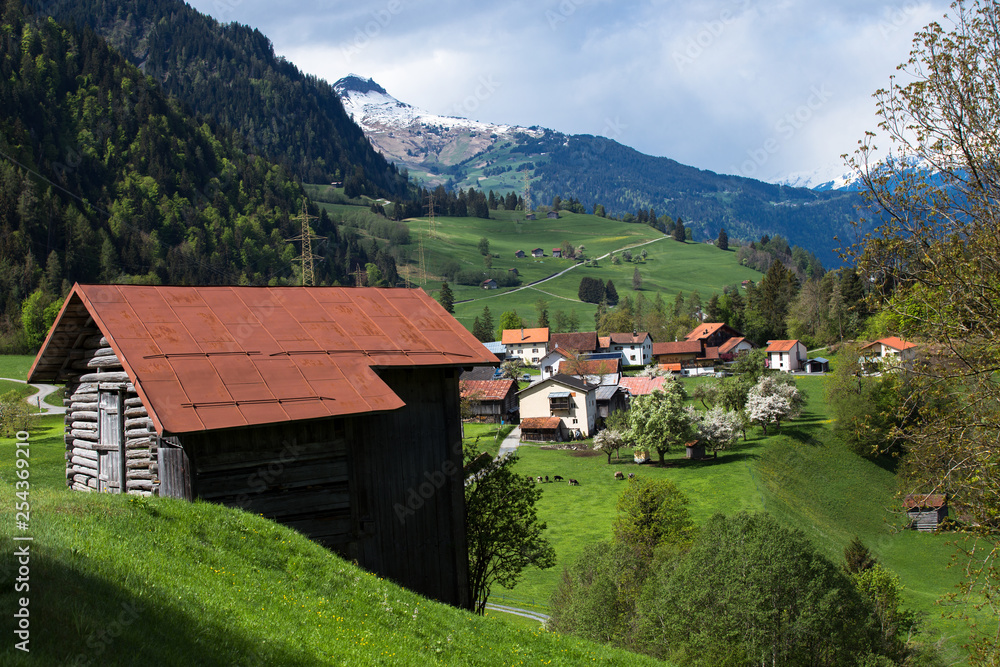 Historisches Holzhaus in der Schweiz