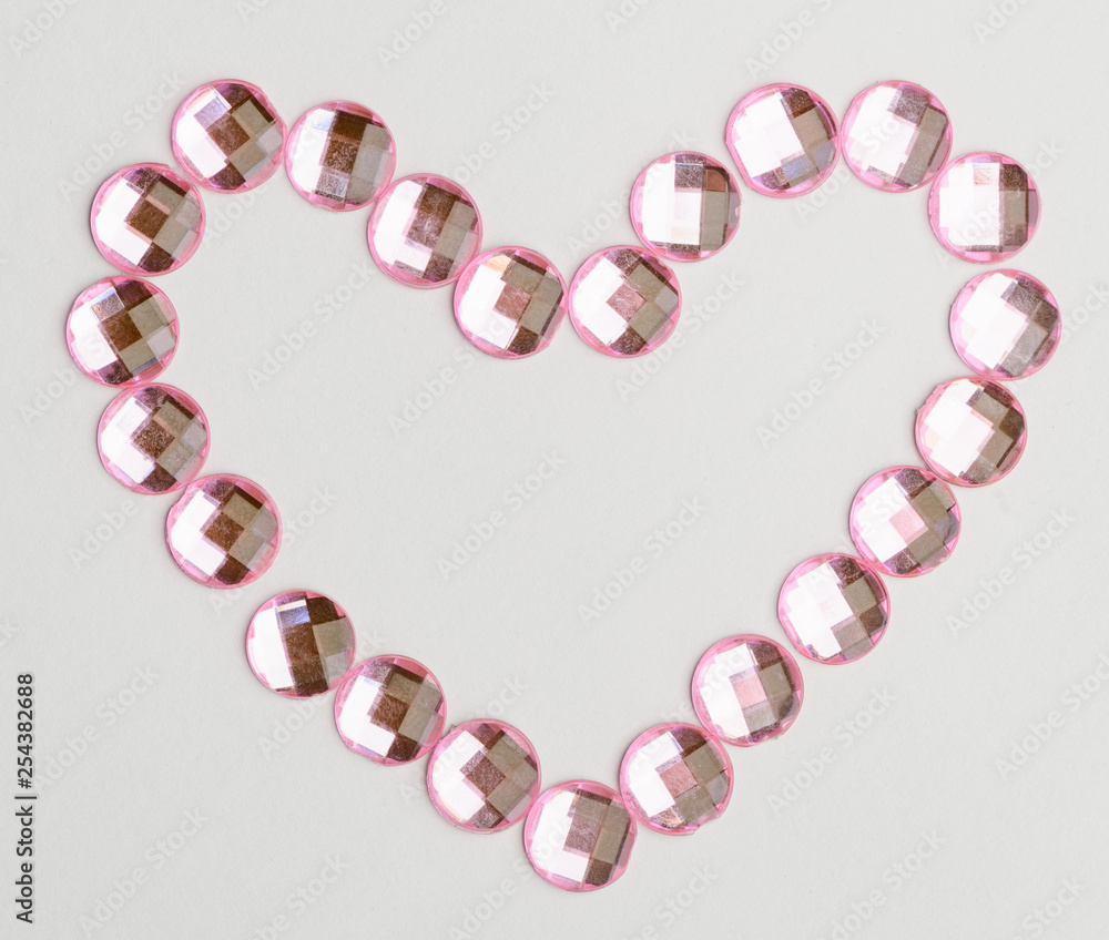 Obraz premium Pink rhinestone heart