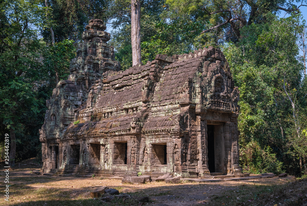 Palaces and temples of ancient Angkor Palaces and temples of ancient Angkor