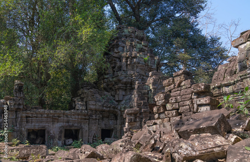 Palaces and temples of ancient Angkor © qvattro