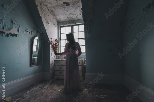 Gazing in the Mirror of Decay