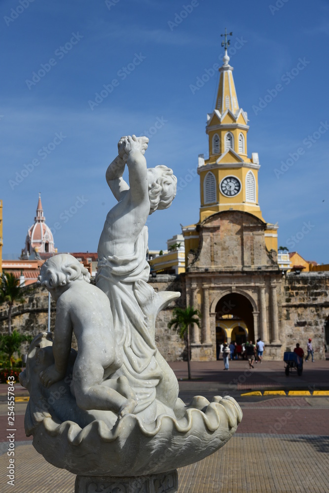 Fototapeta premium Entrance to the historical center of Cartagena de Indias, Colombia