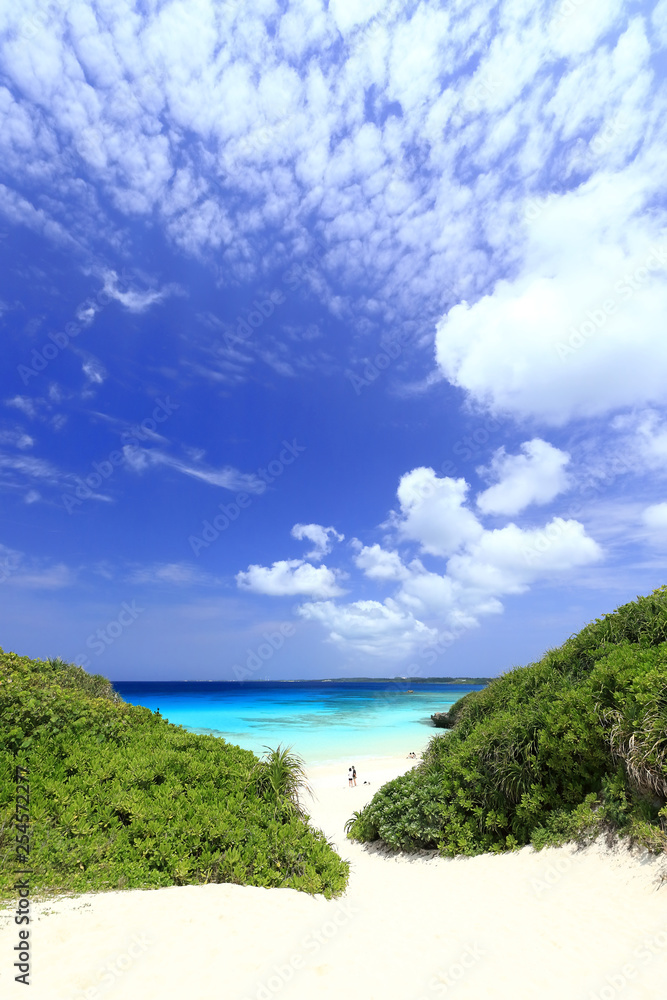 Obraz premium 砂山ビーチ(宮古島)