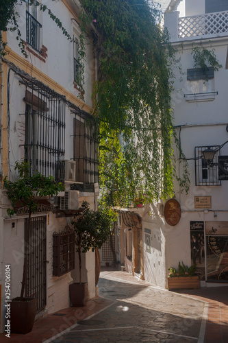 calles del casco antiguo de Marbella  M  laga