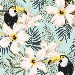Fotobehang Hibiscus patronen Toekans witte hibiscus lichtblauwe achtergrond  © ojardin