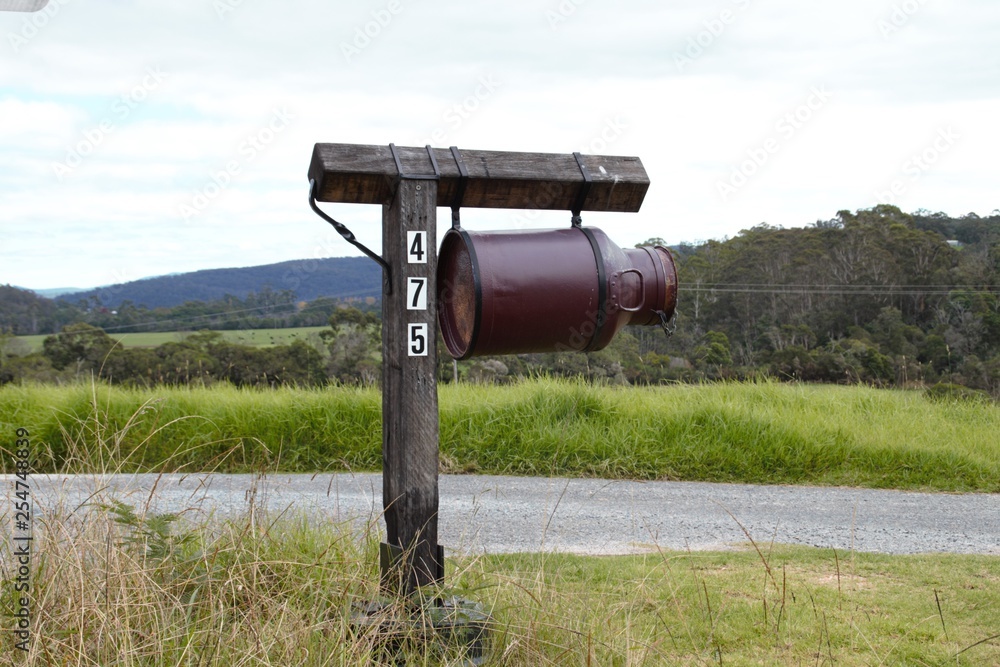 Milk bottle acts like a mailbox in Australia, too funny Milk bottle acts like a mailbox in Australia, too funny