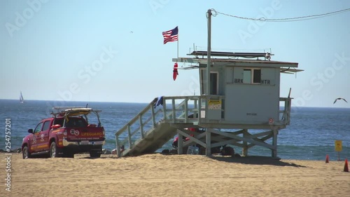 Lifeguard Tower at Venice Beach With Ocean Waves
