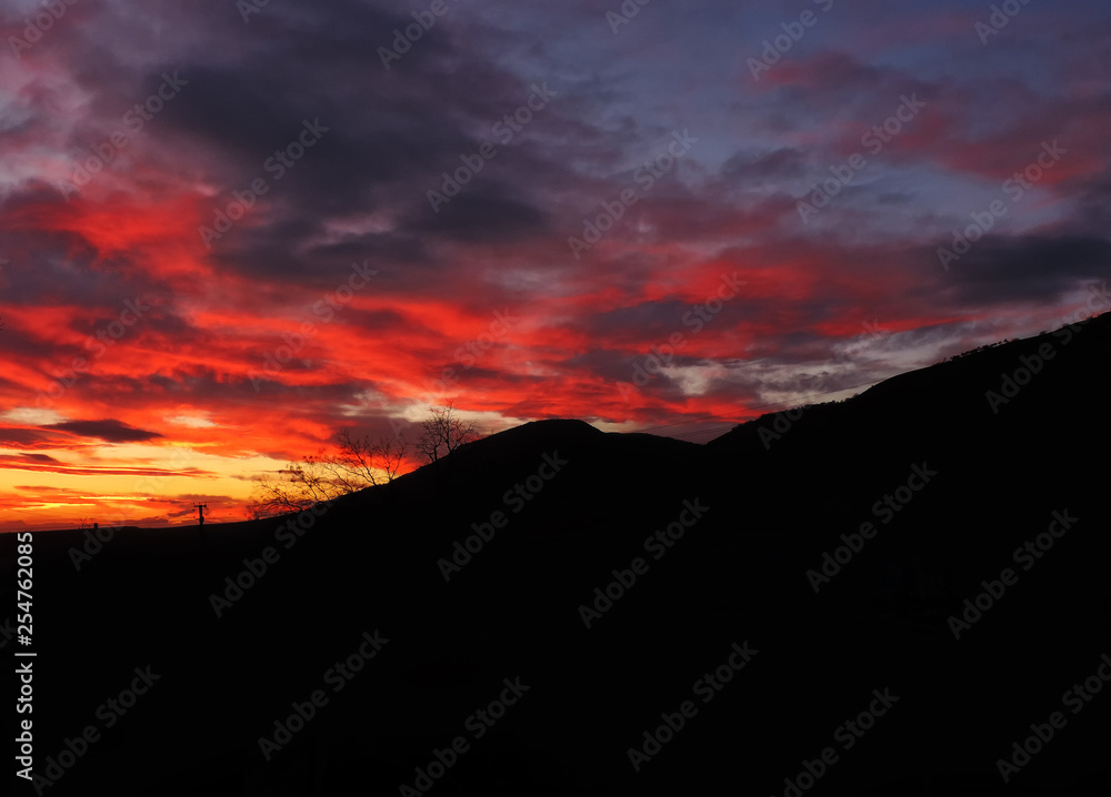 Obraz premium sunset in the mountains
