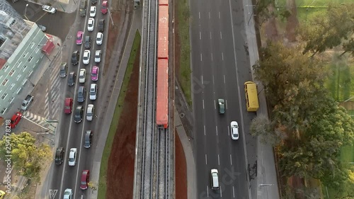 Toma aerea de avenidas y metro en la ciudad de Mexico