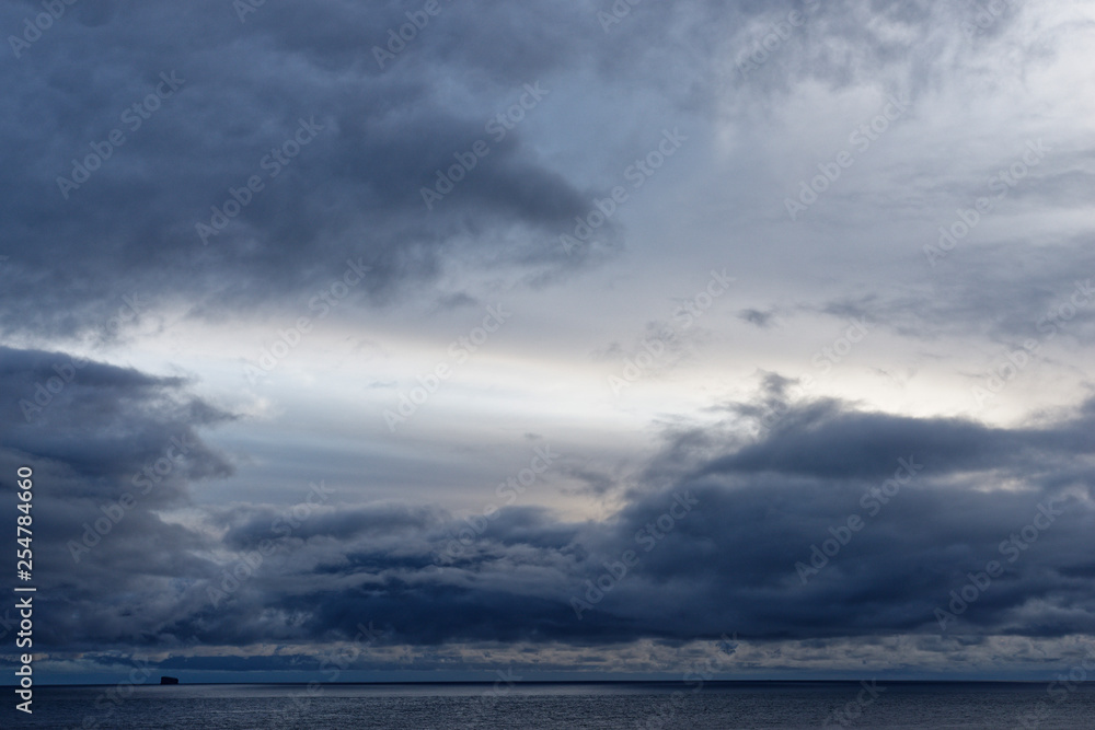 Blick hinaus aufs Meer, Valahnúkamöl, Island