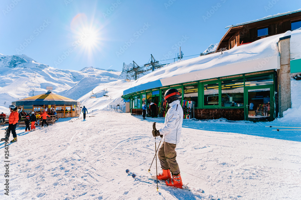 Skier Man at Hintertux Glacier ski resort in Zillertal Austria - obrazy, fototapety, plakaty 