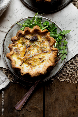 Gluten-free mushroom quiche photo