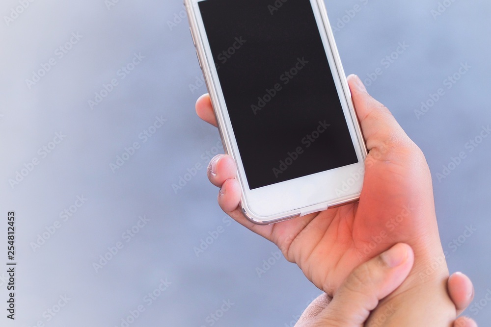Pain in the palm area , Because holding the phone for a long time.