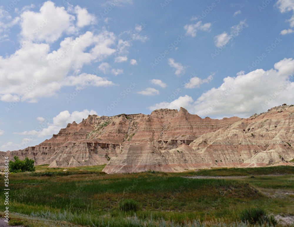 Fototapeta premium Badlands National Park, South Dakota, wide shot