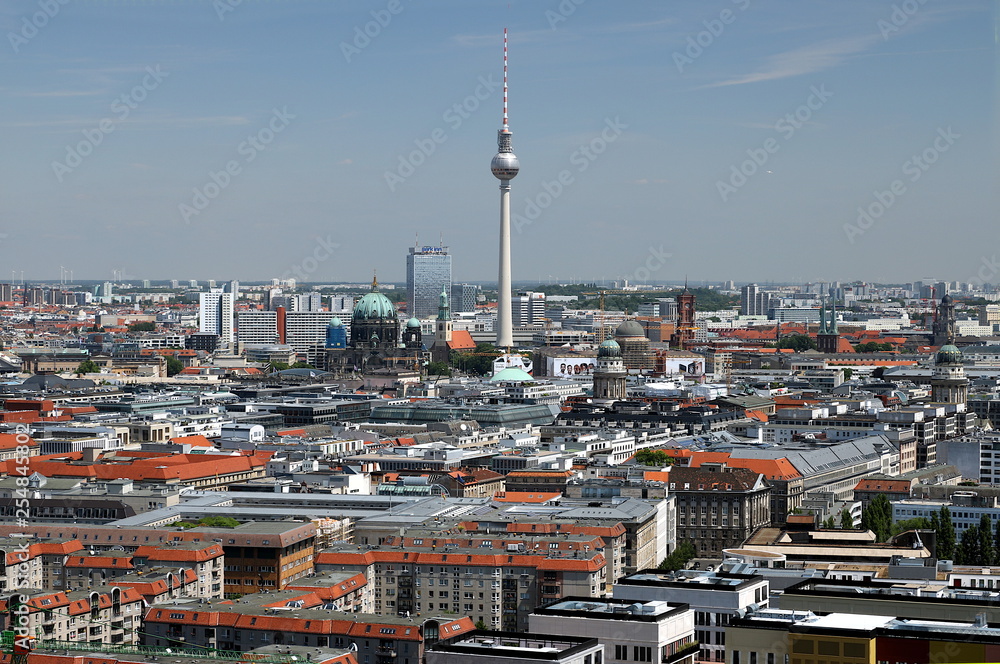 Obraz premium Berlin. 14.06.2008. Panoramiczny widok ze szczytu wieży Potsdamer Platz