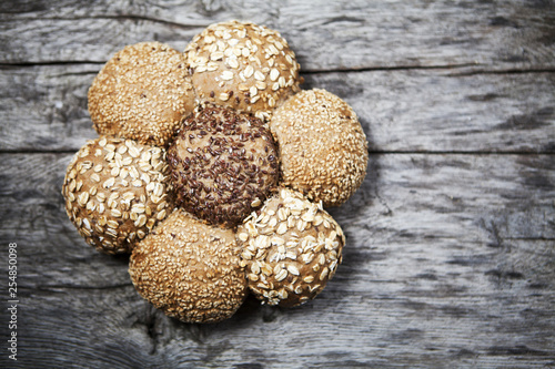 Wallpaper Mural pain céréales sur fond de bois Torontodigital.ca