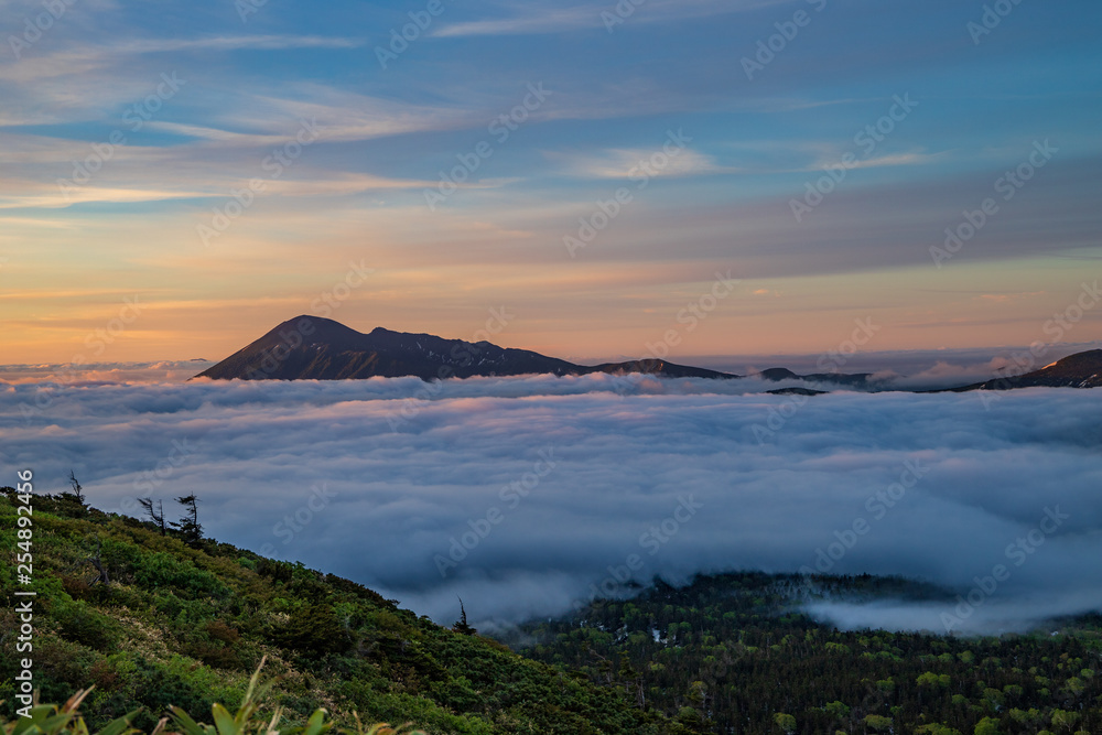 Akita Prefecture Hachimantai remaining snow and sea of ​​clouds