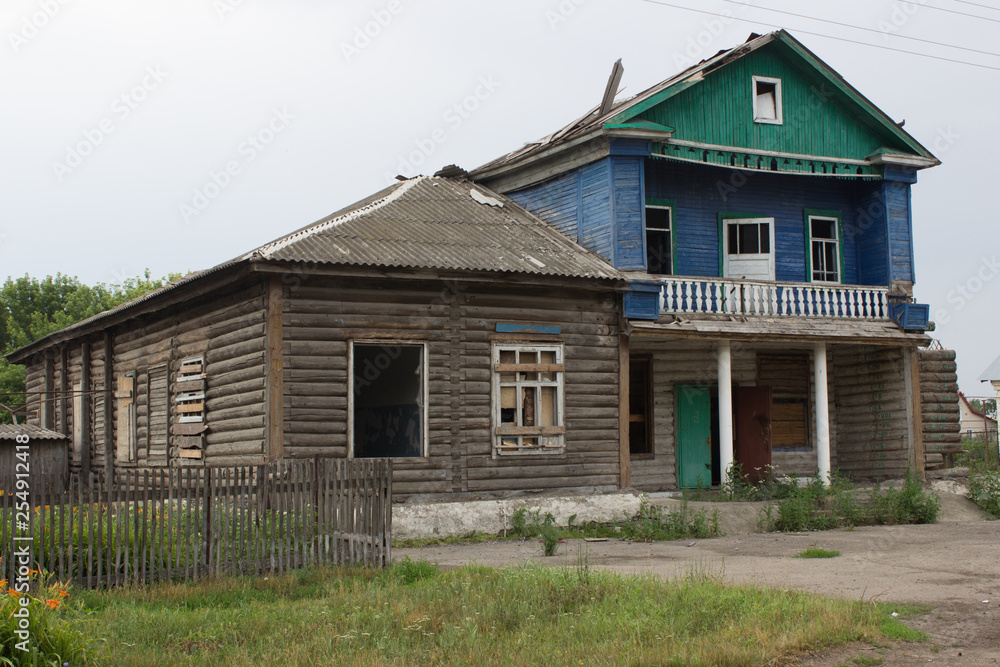 old non-residential wooden house old non-residential wooden house