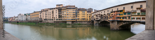Florence - Ponte Vecchio © Mathieu