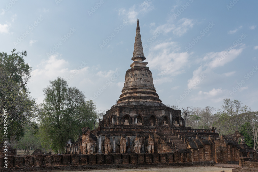 Wat Chang Lom, Si Satchanalai Historical Park, Thailand