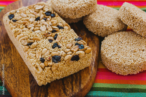 Fotografie palanqueta Traditional mexican candy with peanuts crunchy and amaranth seeds