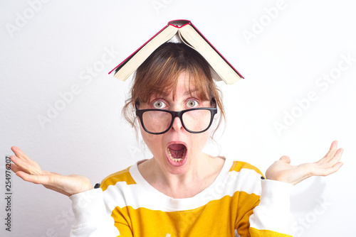 Hermosa mujer con gafas
