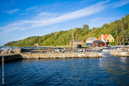 View of fishing hamlet on w...