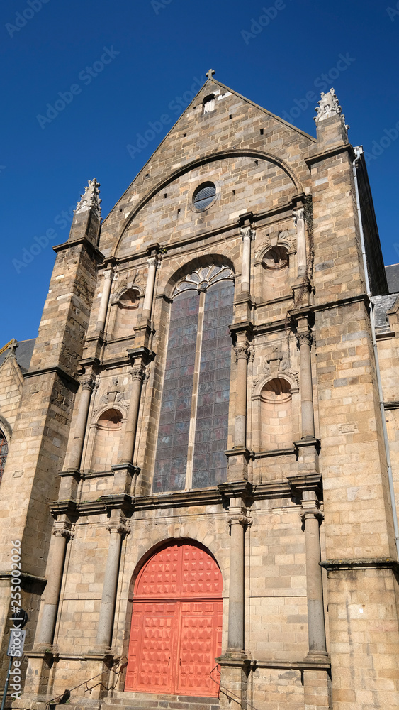 façade de l'égise Saint Germain