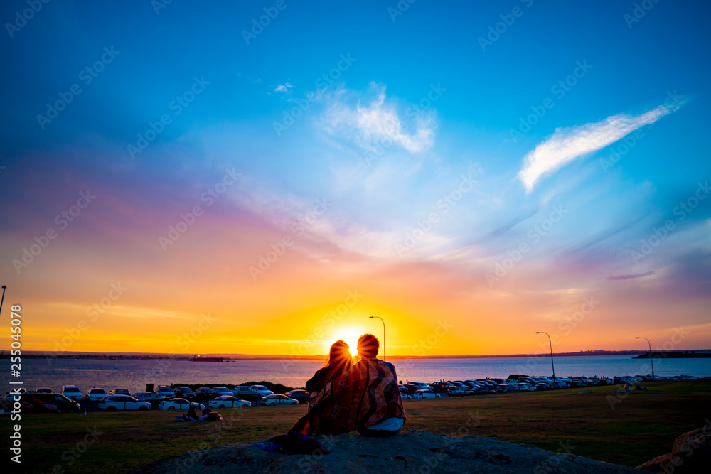 Obraz premium silhouette of woman at sunset