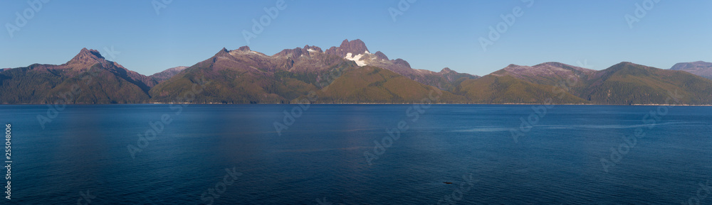 Fototapeta premium Gorgeous view of the Chilkoot inlet sailing from Skagway, Alaska.