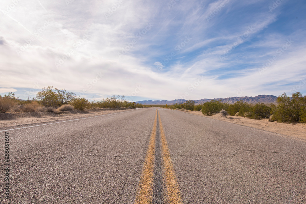 Fototapeta premium road to nowhere