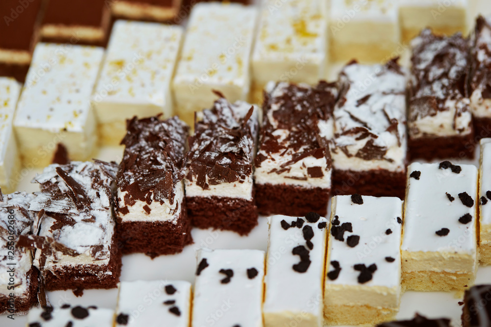Petit four cake Petit four cake