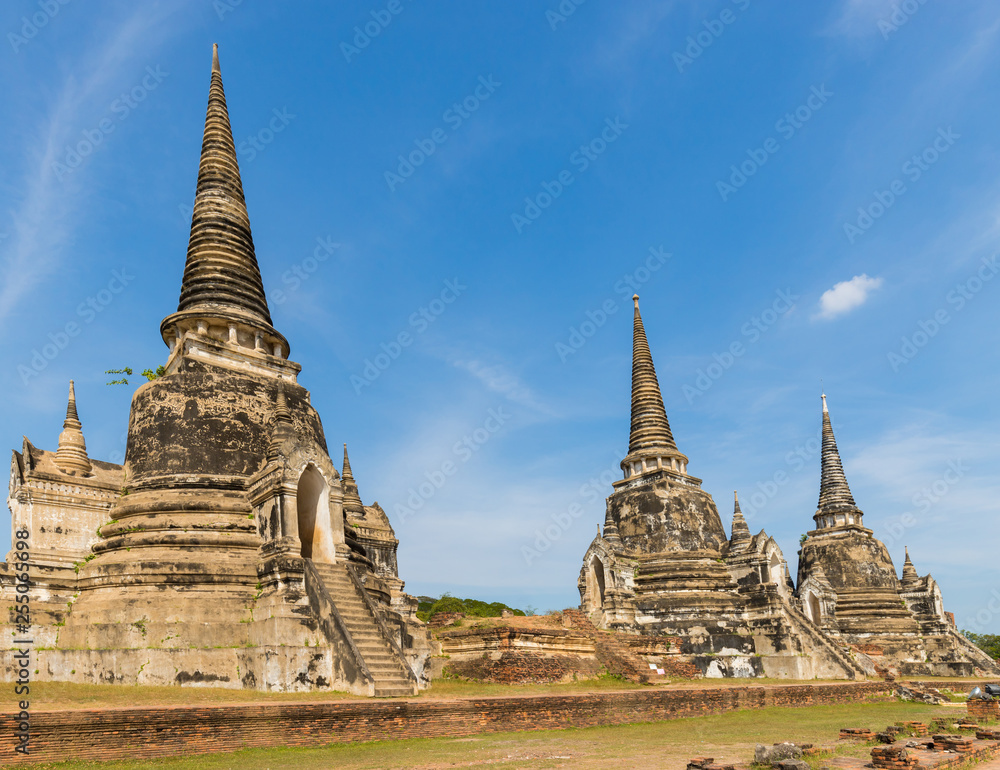 Ayutthaya historical park covers the ruins of the old city of Ayutthaya, Wat phra si sanphet. Ayutthaya historical park covers the ruins of the old city of Ayutthaya, Wat phra si sanphet.