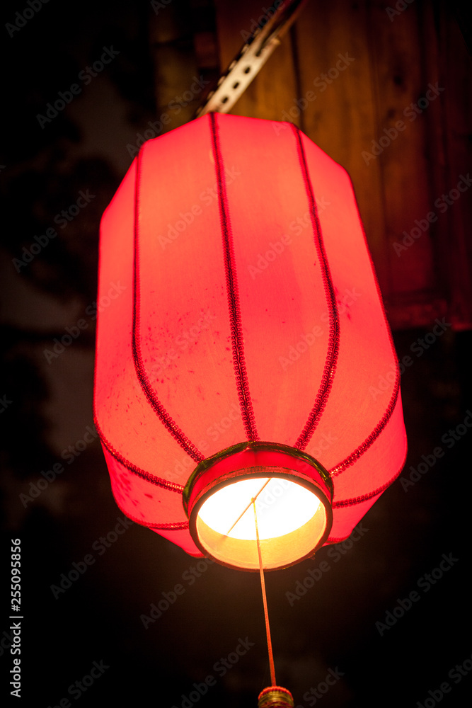 Obraz premium Chinese Lantern at dusk