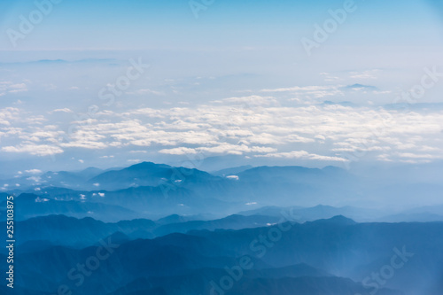 The mountains and the sea of clouds height the sky © Weiming