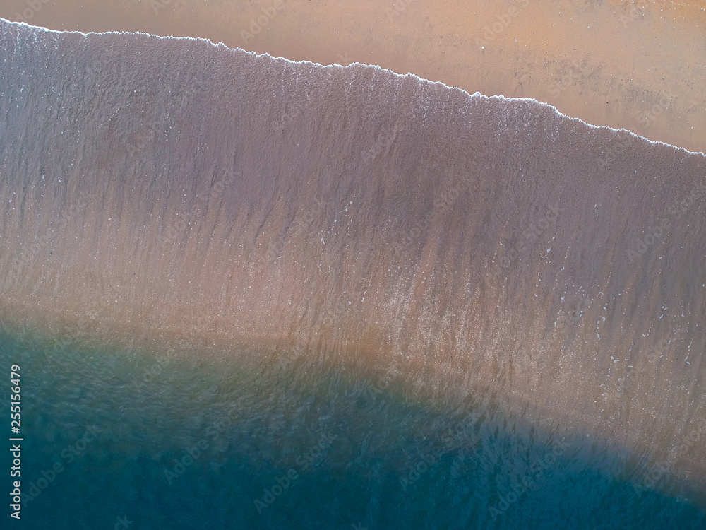 ドローンから撮影した綺麗な海の砂浜と波 Stock Photo Adobe Stock