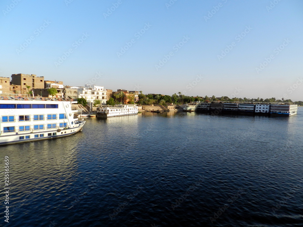 statki na rzece Nil, Egipt