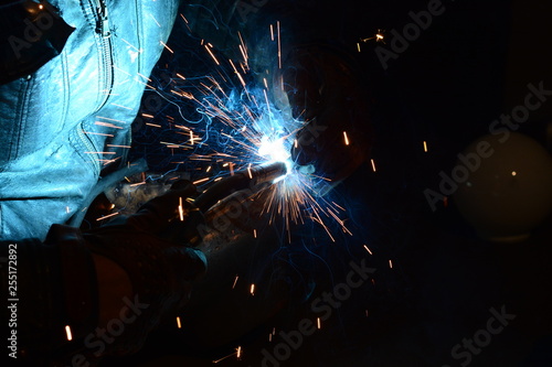 metal, iron, equipment, industry, factory, steel, work, tool, worker, manufacturing, safety, construction, manufacture, man, industrial, spark, welding, manual, fire, grinder, machine, heat, workshop,