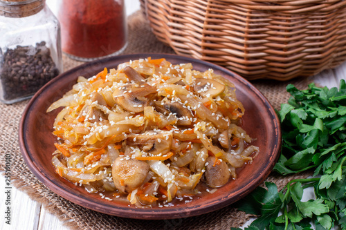 Fried Peking Cabbage with Vegetables and Sesame