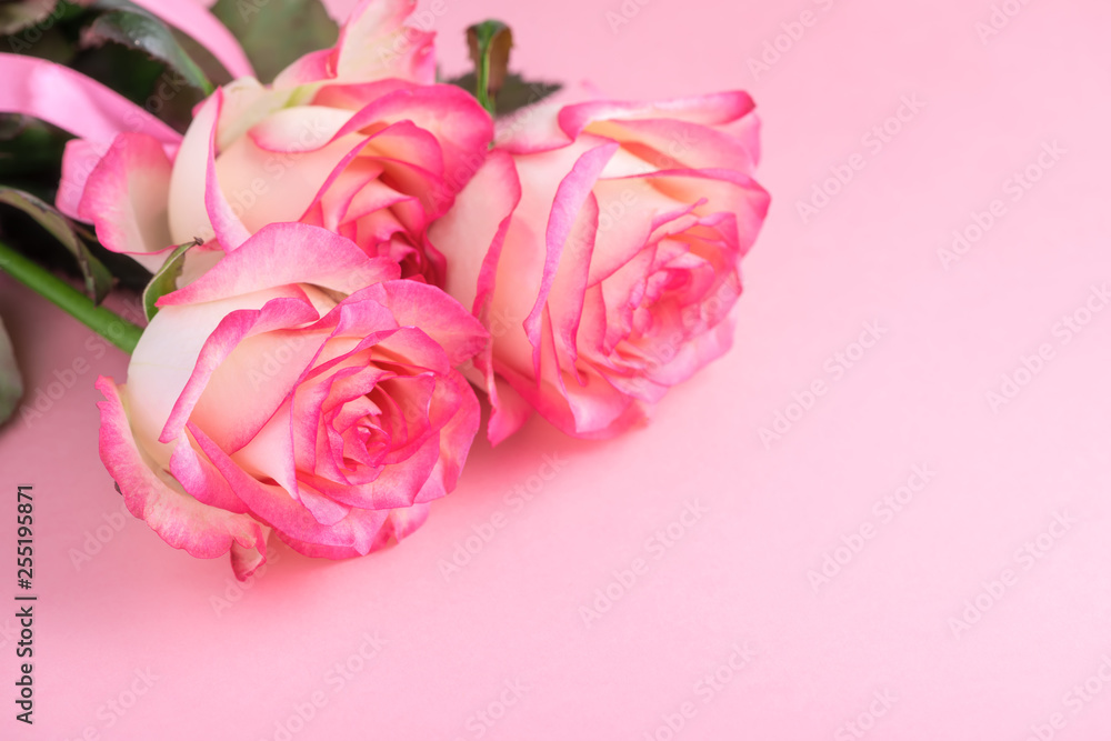 Fototapeta premium beautiful flowers bouquet with pink peach creamy rose, concept of mothers day, festive background
