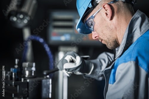 Obraz na płótnie Metalworking Technician at Work