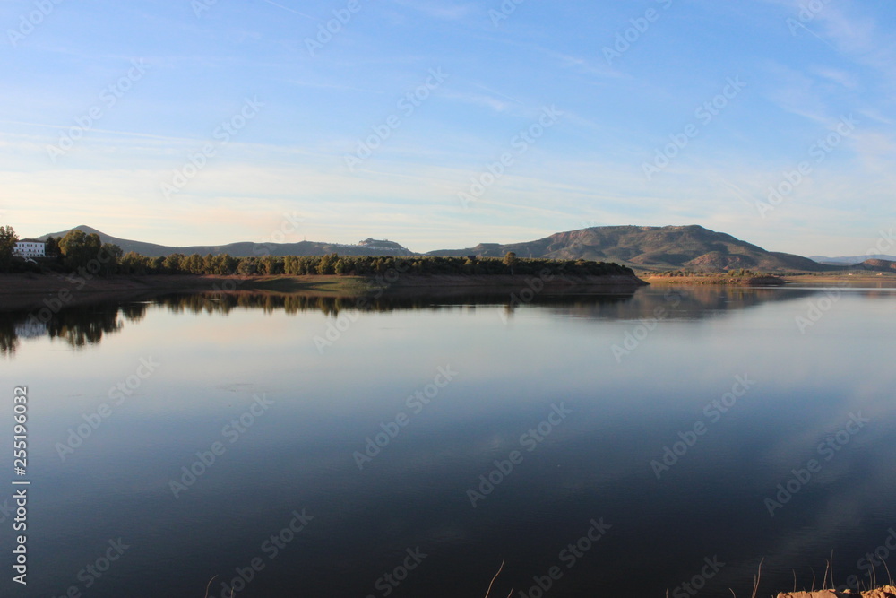 Fototapeta premium paisaje lago