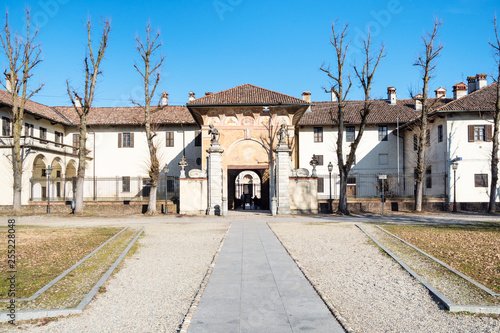front view of entrance to Certosa di Pavia © Ekaterina