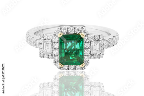Canvastavla ring  jewelry diamonds with and gemstone emerald ruby and Sapphire jewels  earri