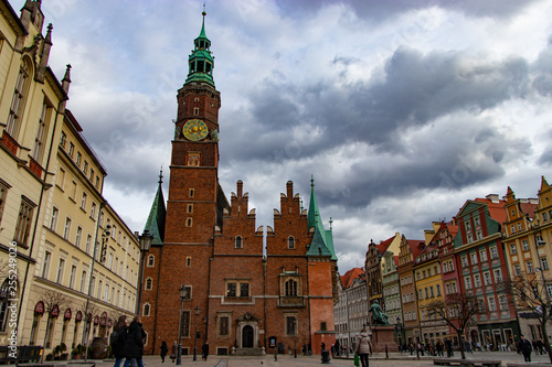 Chiesa di Santa Elisabetta nella Piazza del Mercato di Breslavia in Polonia