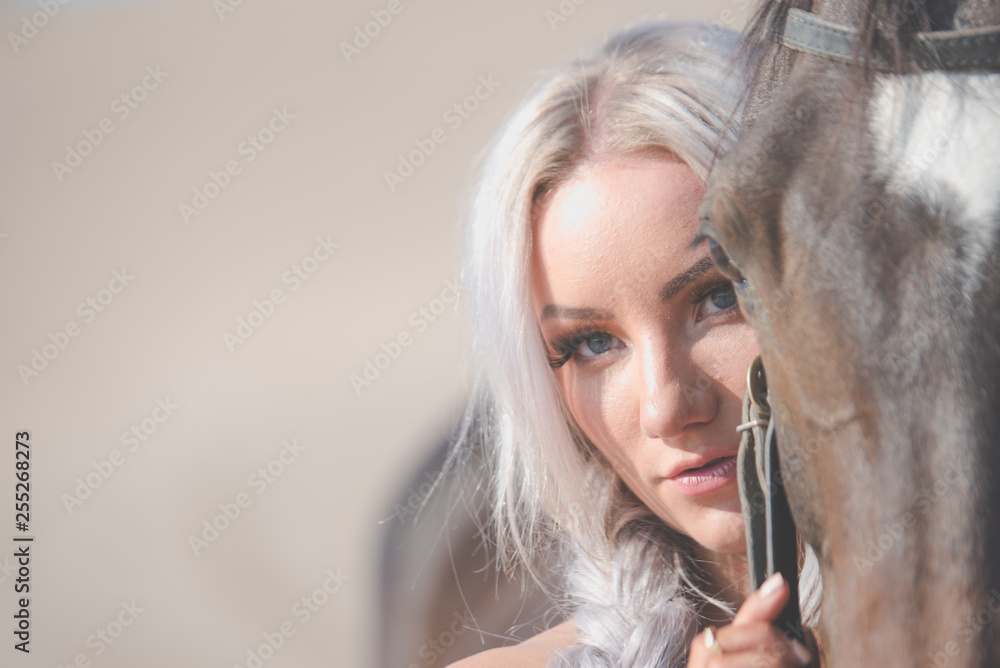 Obraz premium Bikinis and Horses