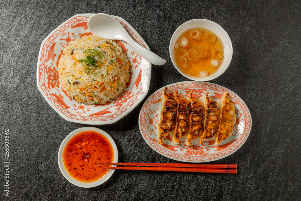 一般的な炒飯 Typical fried rice Chinese cuisine 一般的な炒飯 Typical fried rice Chinese cuisine