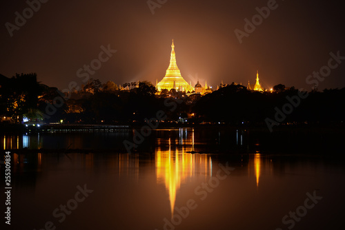 The Shwedagon Pagoda one of the most famous pagodas in the world the main attraction of Yangon. Myanmar’s capital city. Shwedagon referred in Myanmar as The crown of Burma © MemoryMan