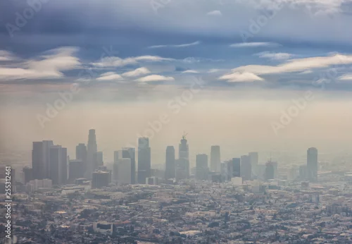 Obraz Oszałamiająco panoramiczny widok z lotu ptaka rozwijającego się centrum Los Angeles, Kalifornia