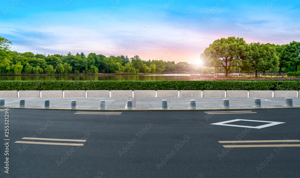 Fototapeta premium Road surface and sky cloud landscape..